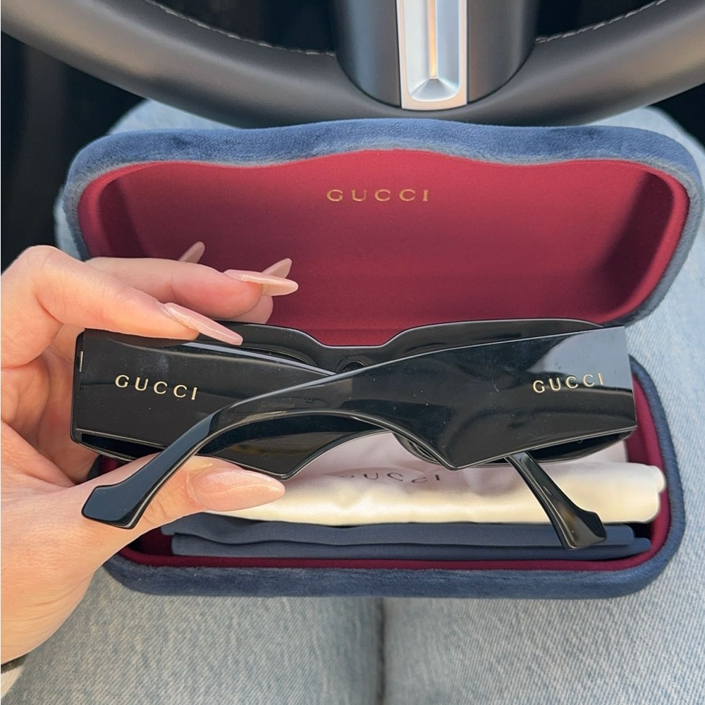 Gucci Black Rectangular Sunglasses - image 2